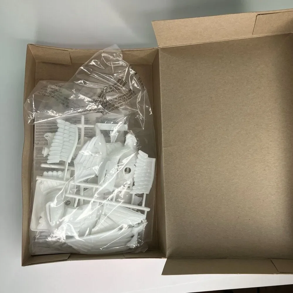 Lindberg American Eagle 1/6 Scale Model Kit #70315 - 12